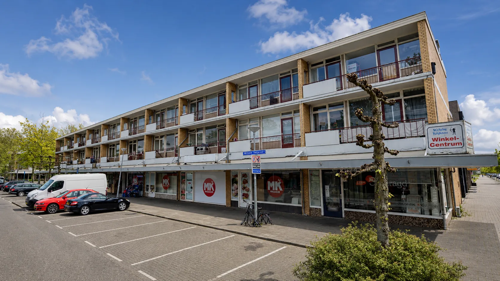 Splitsing Wilhelm Tellplaats Rotterdam, bestaande situatie van het winkelcentrum met appartementen, Terra Design Studio